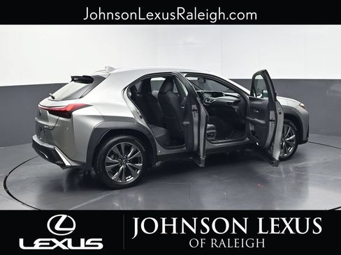 Used 2019 Lexus UX 200 F Sport w/ F Sport Premium Package FWD image 31
