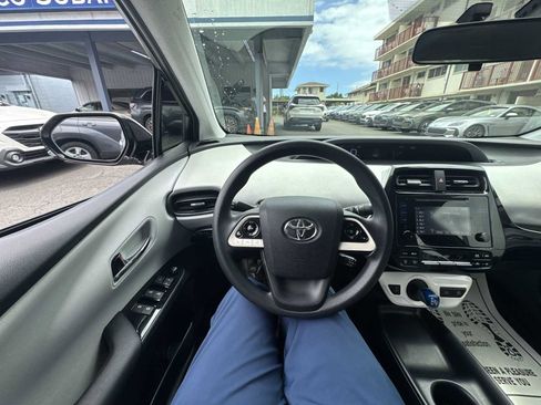 Used 2016 Toyota Prius Two FWD image 14
