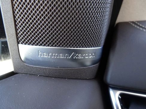 Used 2019 Mercedes-Benz GLS 550 4MATIC image 24