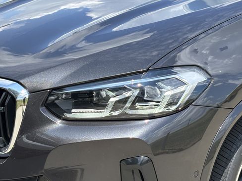 Used 2025 BMW X4 M40i image 6
