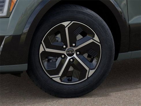 New 2025 Kia Niro SX image 9