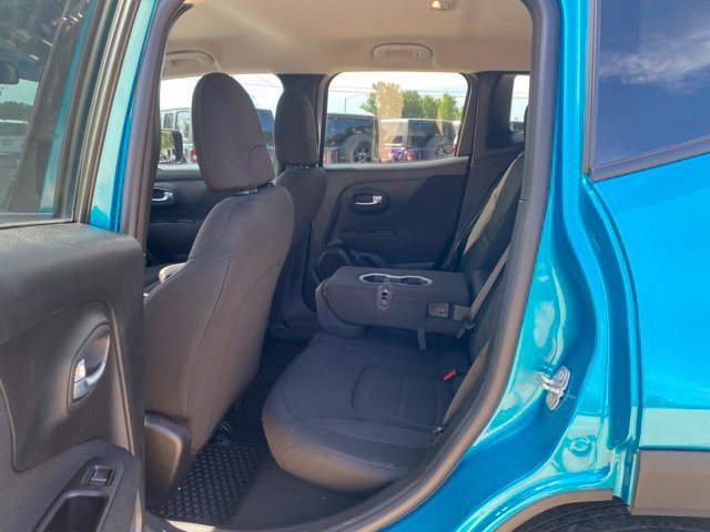 Used 2021 Jeep Renegade Latitude w/ Convenience Group FWD image 14