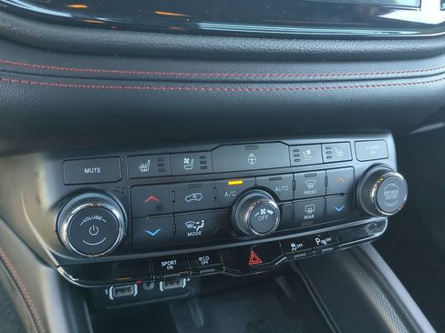 Used 2023 Dodge Durango R/T image 18