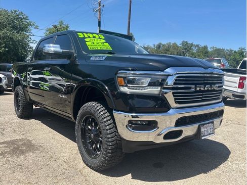 Used 2021 RAM 1500 Laramie AWD/4WD image 1