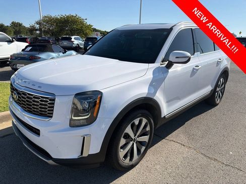 Used 2021 Kia Telluride S FWD image 1