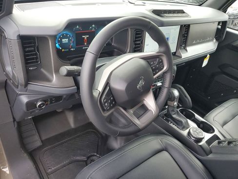 New 2025 Ford Bronco Big Bend w/ Black Diamond Package image 9