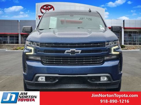 Used 2021 Chevrolet Silverado 1500 RST w/ Texas Edition Plus AWD/4WD image 2