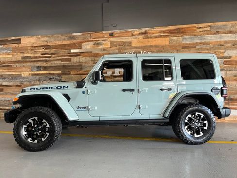 Used 2024 Jeep Wrangler Unlimited Rubicon 4xe AWD/4WD image 65
