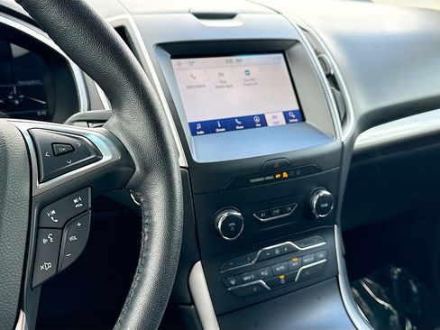 Used 2019 Ford Edge SEL w/ Equipment Group 201A FWD image 27