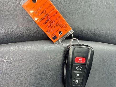 Used 2024 Toyota RAV4 XLE Premium FWD image 15