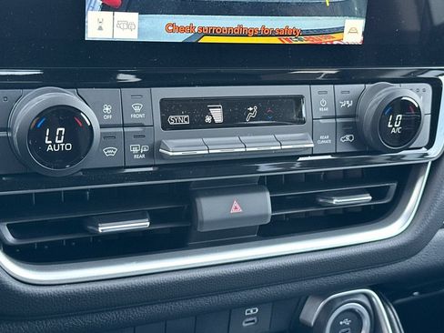 New 2026 Toyota Grand Highlander XLE FWD image 24
