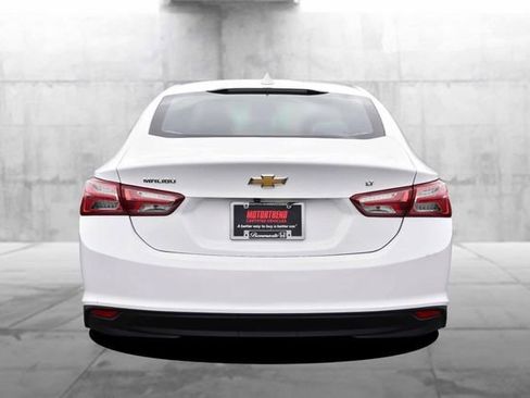 Used 2022 Chevrolet Malibu LT FWD image 6