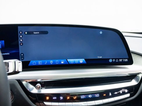 Certified 2025 Cadillac Lyriq Luxury w/ LPO, Floor Liner Package AWD/4WD image 30