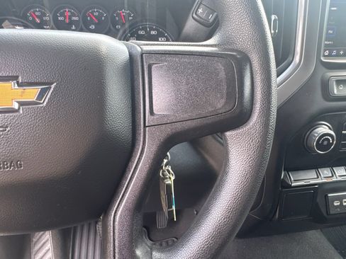 Used 2021 Chevrolet Silverado 1500 Custom AWD/4WD image 22