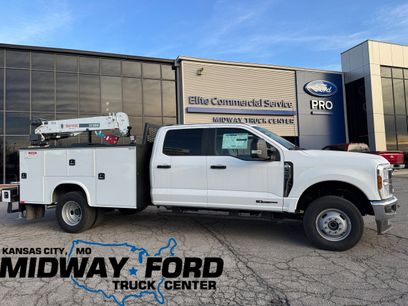 New 2025 Ford F350 XL w/ XL Chrome Package