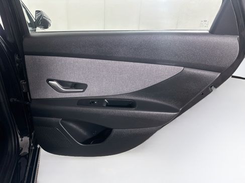 Used 2024 Hyundai Elantra Limited FWD image 32