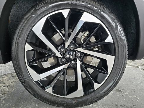 Used 2024 Mitsubishi Outlander SE image 69