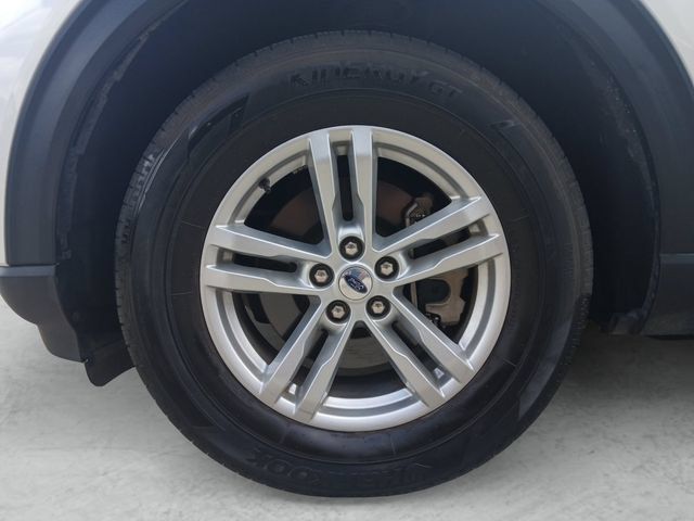 Used 2023 Ford Explorer XLT w/ Equipment Group 202A RWD image 24