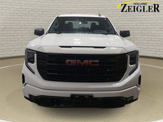 Used 2022 GMC Sierra 1500 Elevation video 2