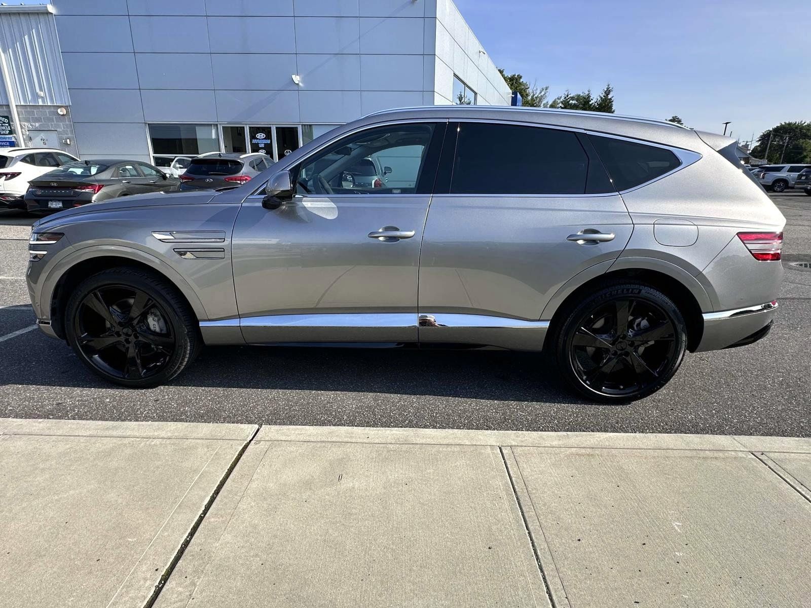 Used 2024 Genesis GV80 3.5T AWD/4WD image 2