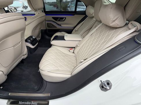 Used 2023 Mercedes-Benz S 580 4MATIC Sedan image 9