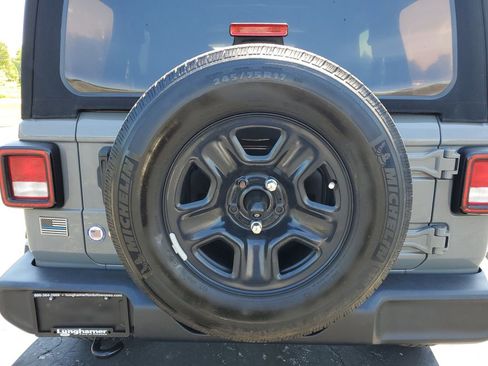 Used 2019 Jeep Wrangler Unlimited Sport AWD/4WD image 34