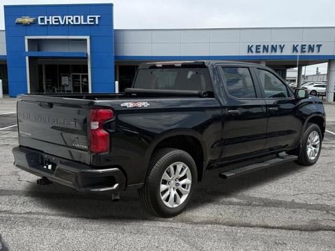 Used 2023 Chevrolet Silverado 1500 Custom AWD/4WD image 4