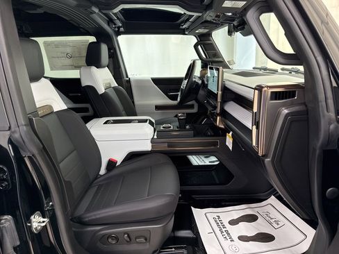 New 2025 GMC Hummer EV 3X image 9