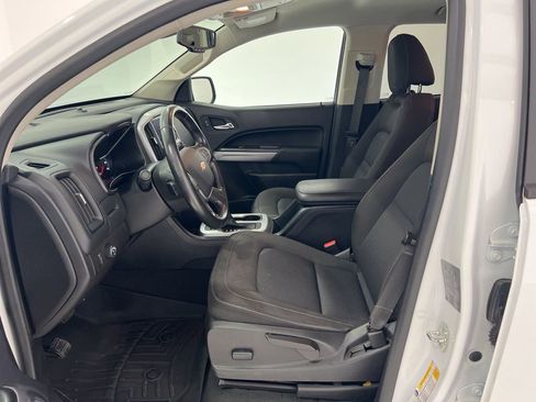 Used 2022 Chevrolet Colorado LT w/ LT Convenience Package image 16