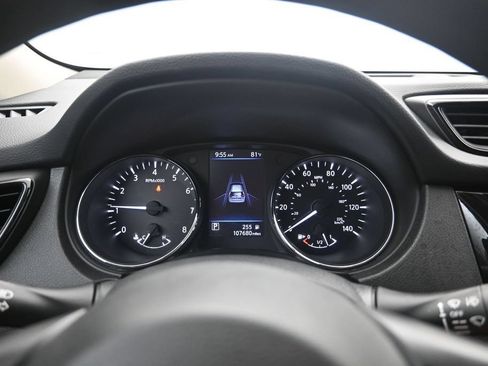 Used 2020 Nissan Rogue S FWD image 14