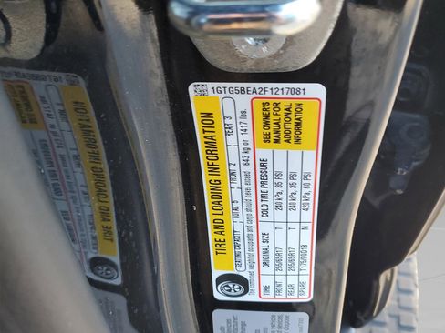 Used 2015 GMC Canyon SLE w/ SLE Convenience Package image 32