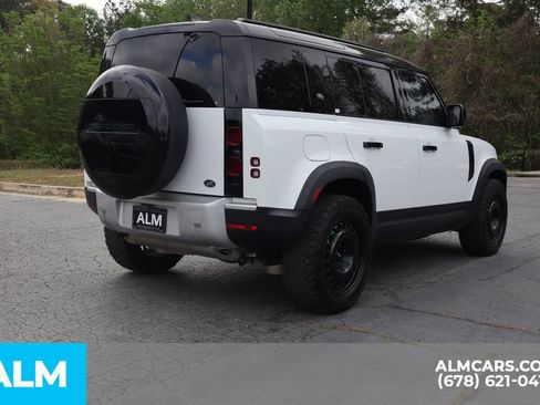 Used 2023 Land Rover Defender 110 S AWD/4WD image 5