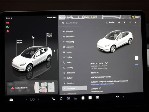 Used 2023 Tesla Model Y Long Range image 41