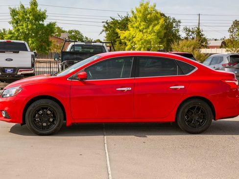 Used 2017 Nissan Sentra SV w/ Electronics Package FWD image 8
