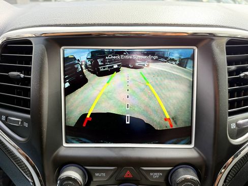 Used 2018 Jeep Grand Cherokee Trackhawk image 42