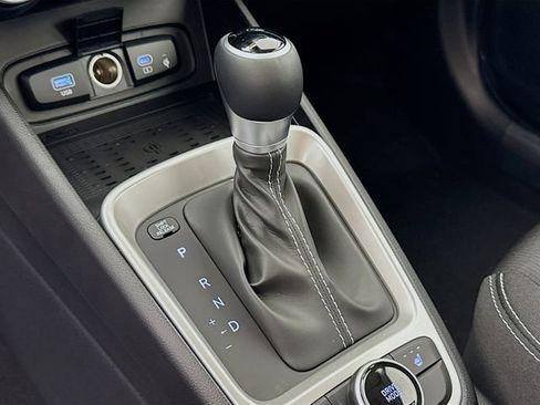 New 2026 Hyundai Venue SEL FWD image 26