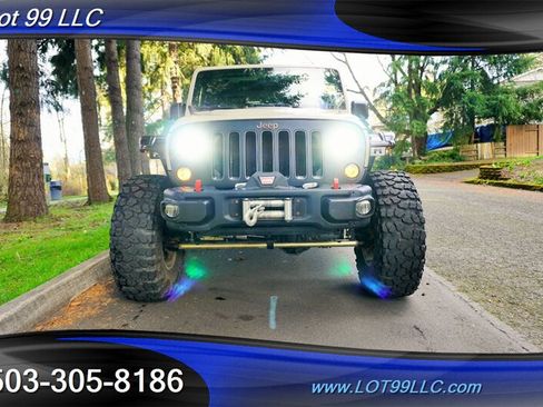 Used 2017 Jeep Wrangler Rubicon AWD/4WD image 6