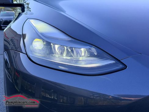 Used 2023 Tesla Model Y Performance image 41