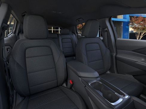 New 2026 Chevrolet Equinox EV LT image 16