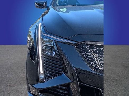 New 2026 Cadillac CT5 V Blackwing w/ Carbon Fiber 2 Package RWD image 8