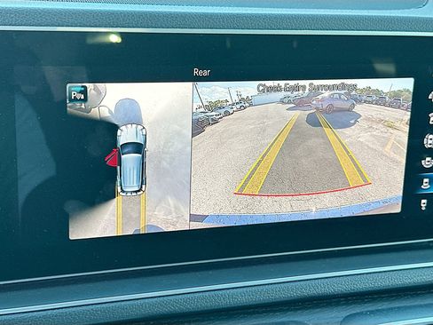 Used 2023 Mercedes-Benz GLE 350 w/ Premium Package image 13