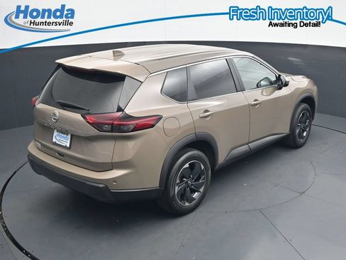 Used 2025 Nissan Rogue SV FWD image 20