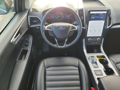 Used 2023 Ford Edge SEL w/ Convenience Package image 14