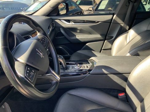 Used 2019 Maserati Levante AWD/4WD image 18