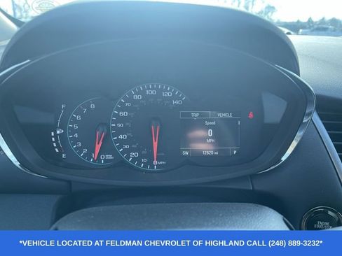Used 2022 Chevrolet Trax LT w/ LT Convenience Package image 13