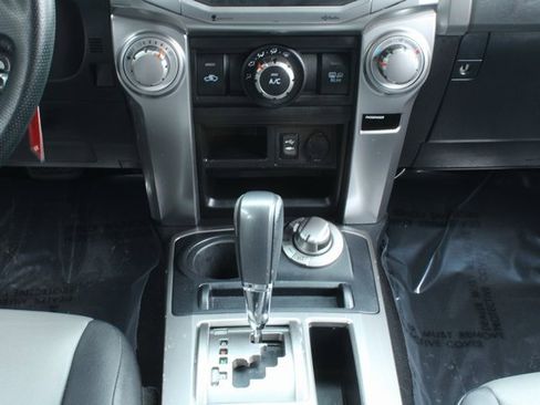 Used 2015 Toyota 4Runner SR5 Premium image 16