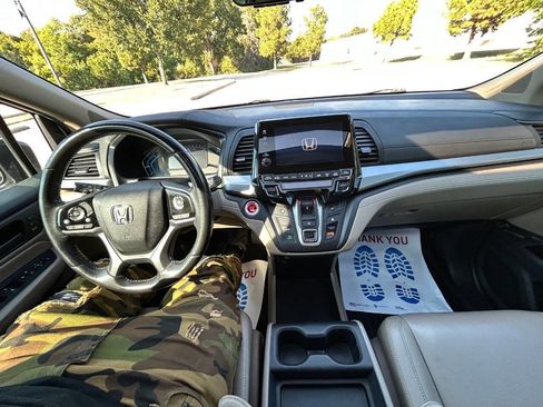 Used 2018 Honda Odyssey EX-L image 19