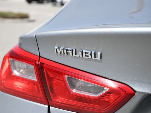 Used 2023 Chevrolet Malibu LT FWD image 12