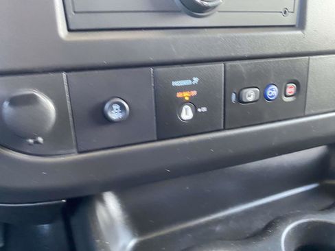 Used 2024 Chevrolet Express 2500 w/ Driver Convenience Package RWD image 18