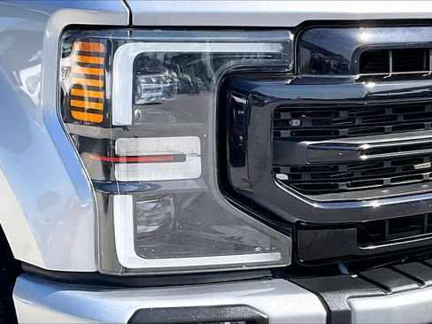 Used 2021 Ford F350 Lariat AWD/4WD image 25